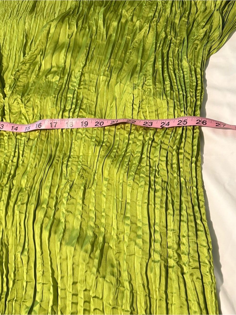 H&M Bright Green Crinkled V-Neck Maxi Dress - Picture 6 of 8